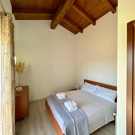 Vakantiehuis Seaside Haven - Private Retreat With Garden In