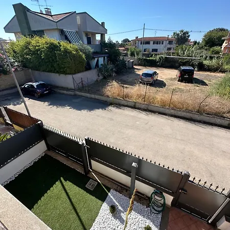 Vakantiehuis Seaside Haven - Private Retreat With Garden In *